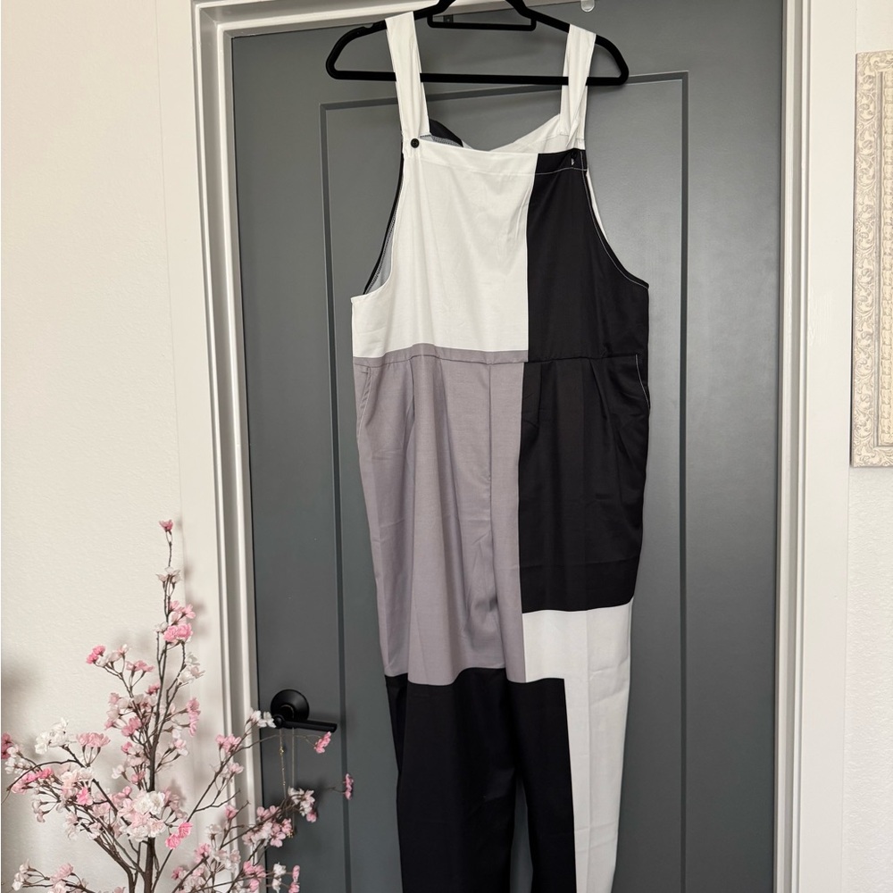 Colorblock Jumpsuit in Black, Gray, and White